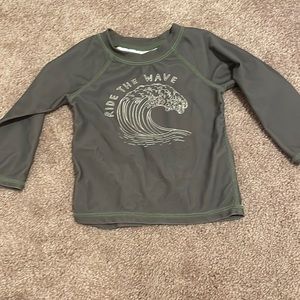 Rylee and cru swim shirt size 12-18m green